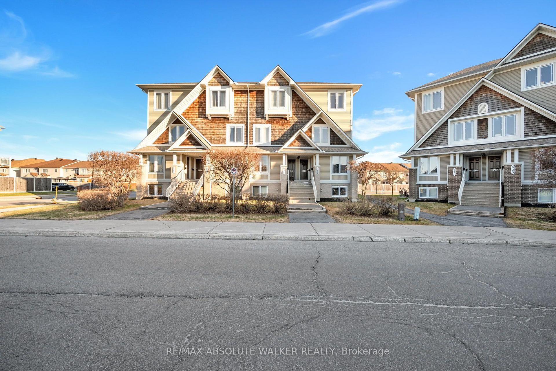 Photo of Unit 32, 633 Lakeridge Drive