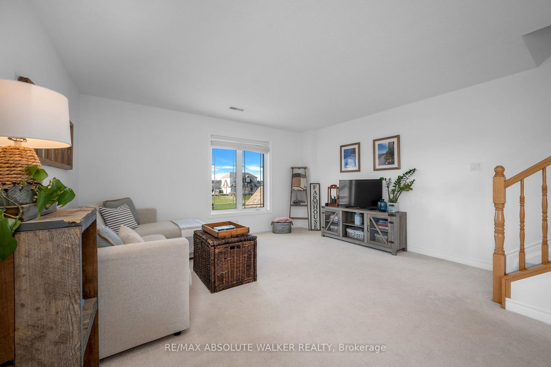 Photo 5 of Unit 32, 633 Lakeridge Drive, Ottawa, Avalon East — HOMEH