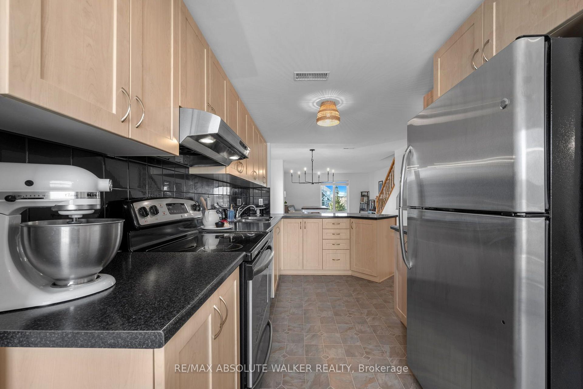 Photo 9 of Unit 32, 633 Lakeridge Drive, Ottawa, Avalon East — HOMEH