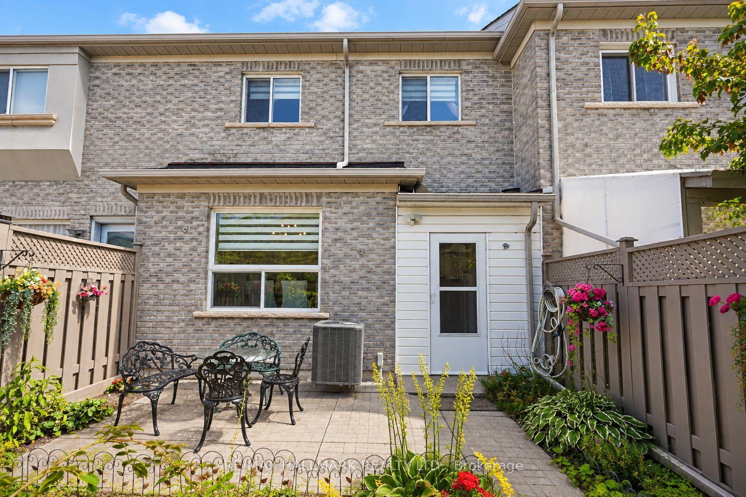 Photo 35 of 97 Benjamin Hood Crescent, Vaughan, Patterson — HOMEH