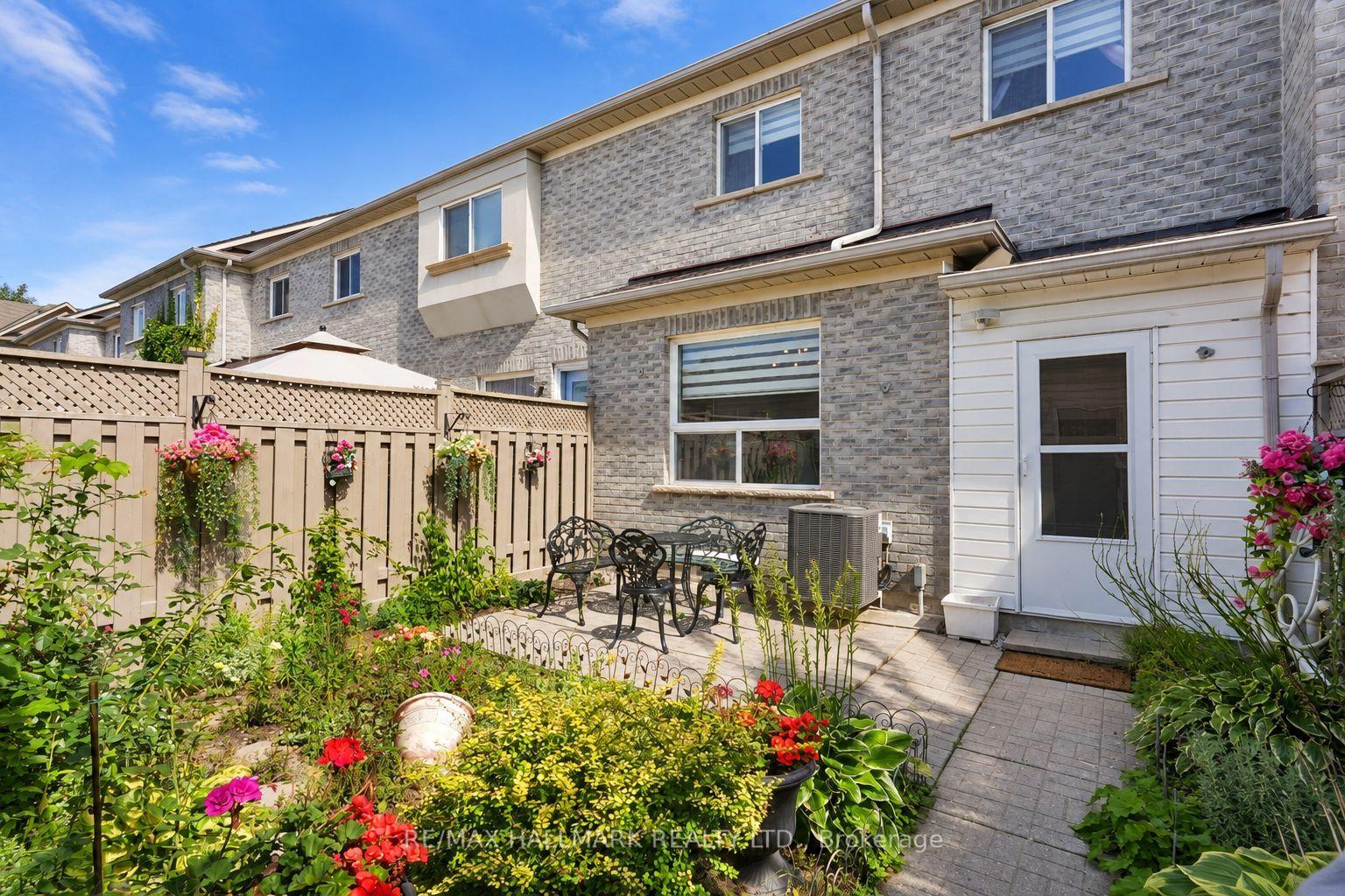 Photo 36 of 97 Benjamin Hood Crescent, Vaughan, Patterson — HOMEH