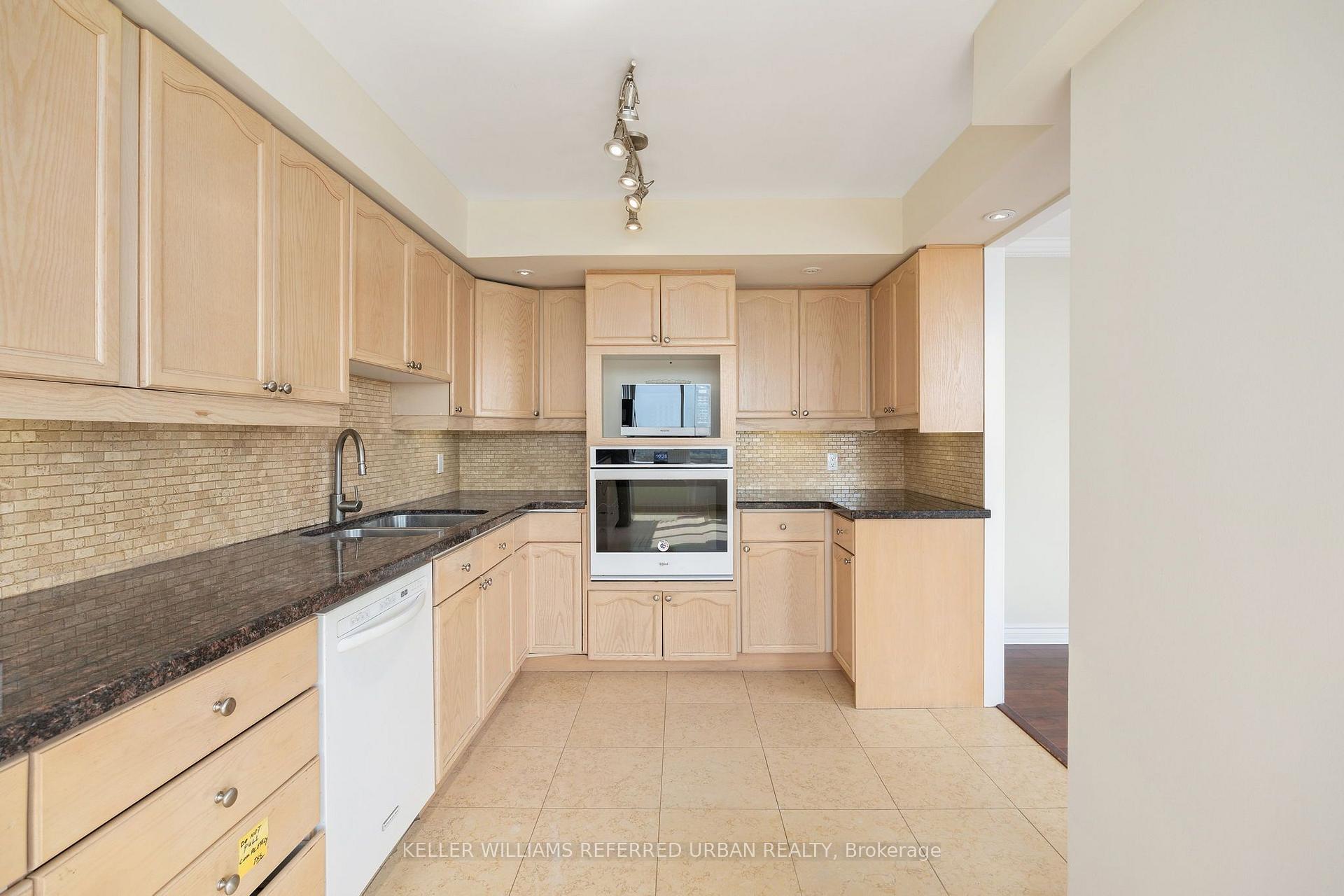 Photo 6 of Unit 2903, 205 Wynford Drive S, Toronto, Flemingdon Park — HOMEH