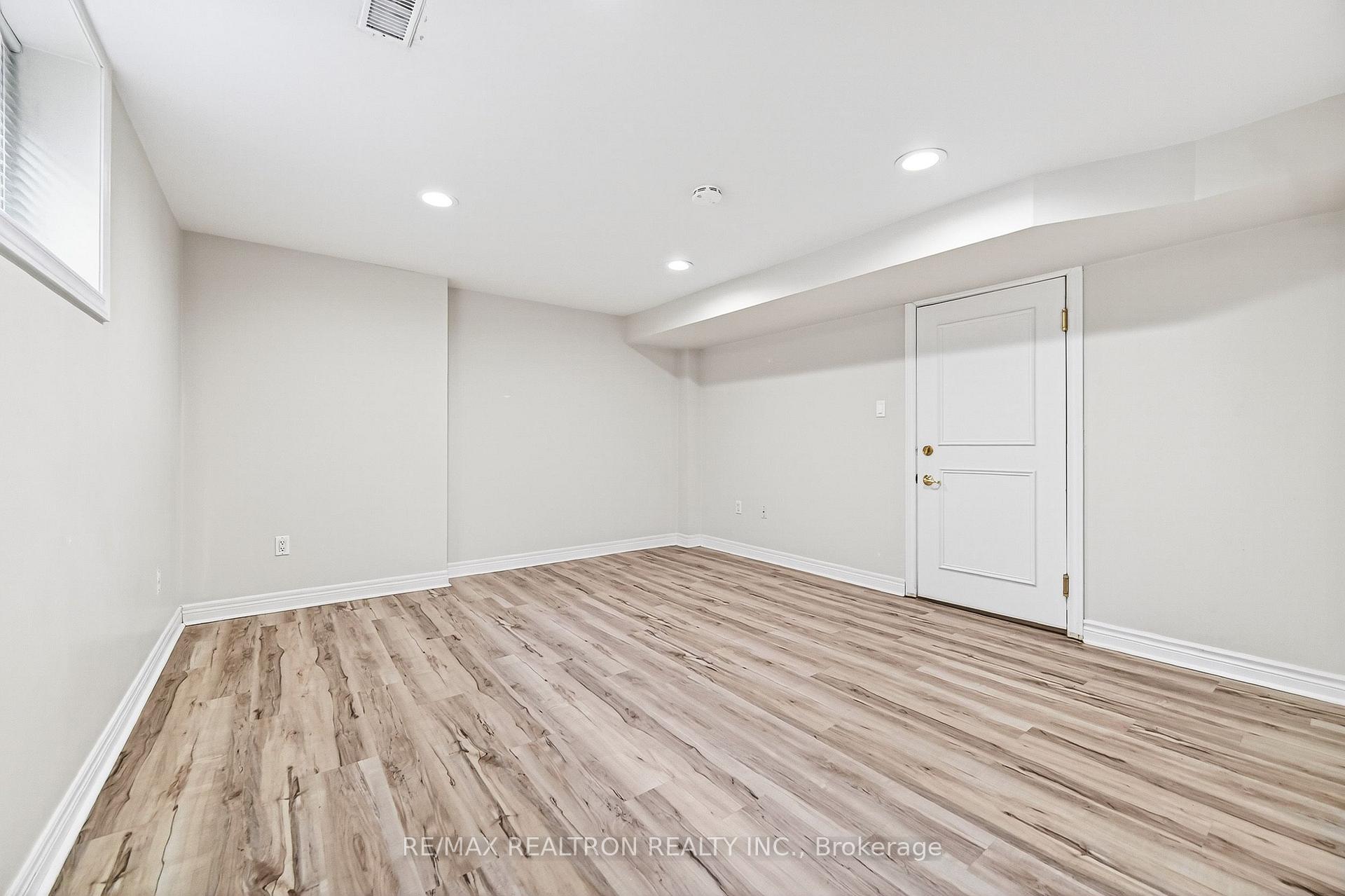 Photo 36 of 454 Donlands Avenue, Toronto, East York — HOMEH