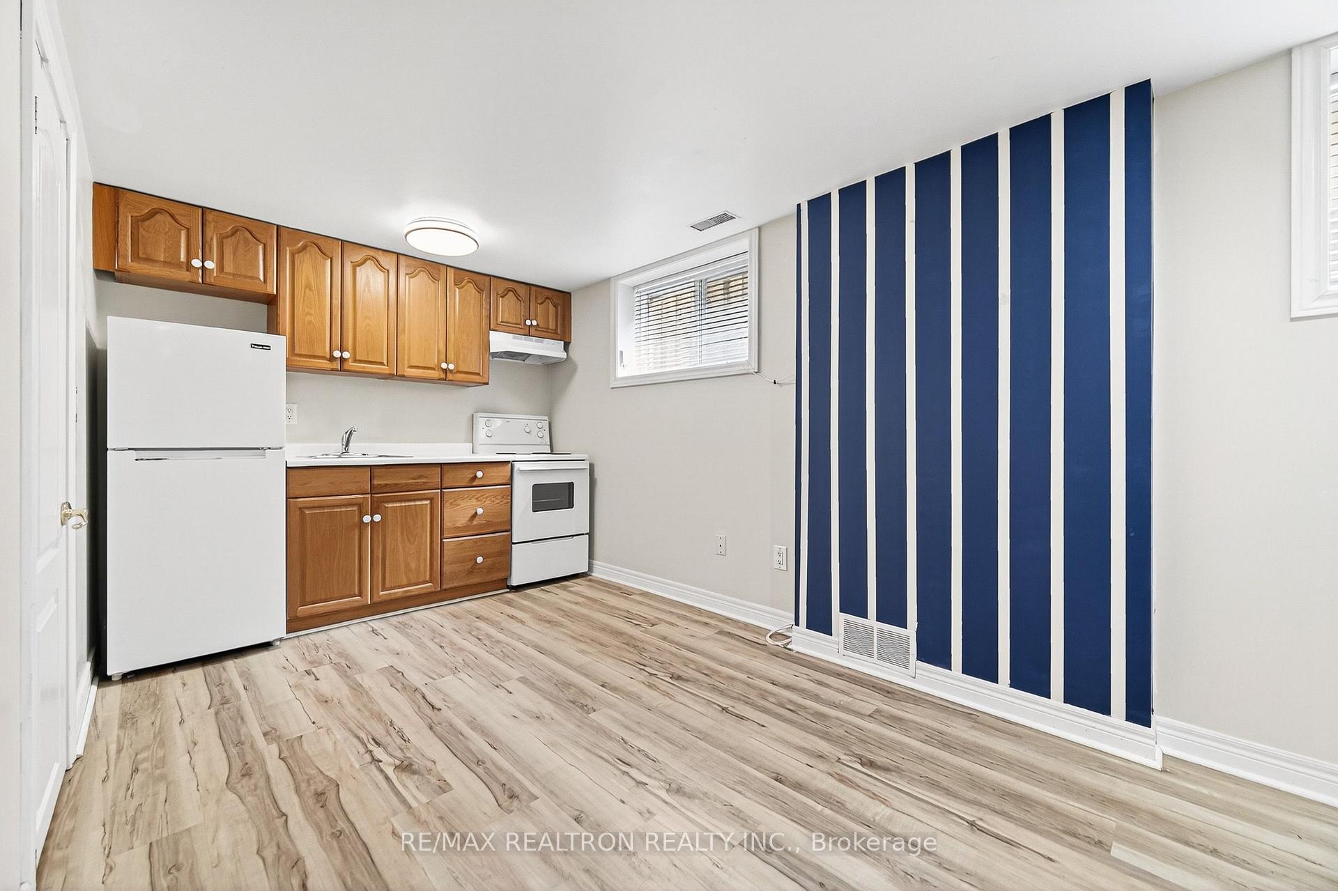 Photo 38 of 454 Donlands Avenue, Toronto, East York — HOMEH