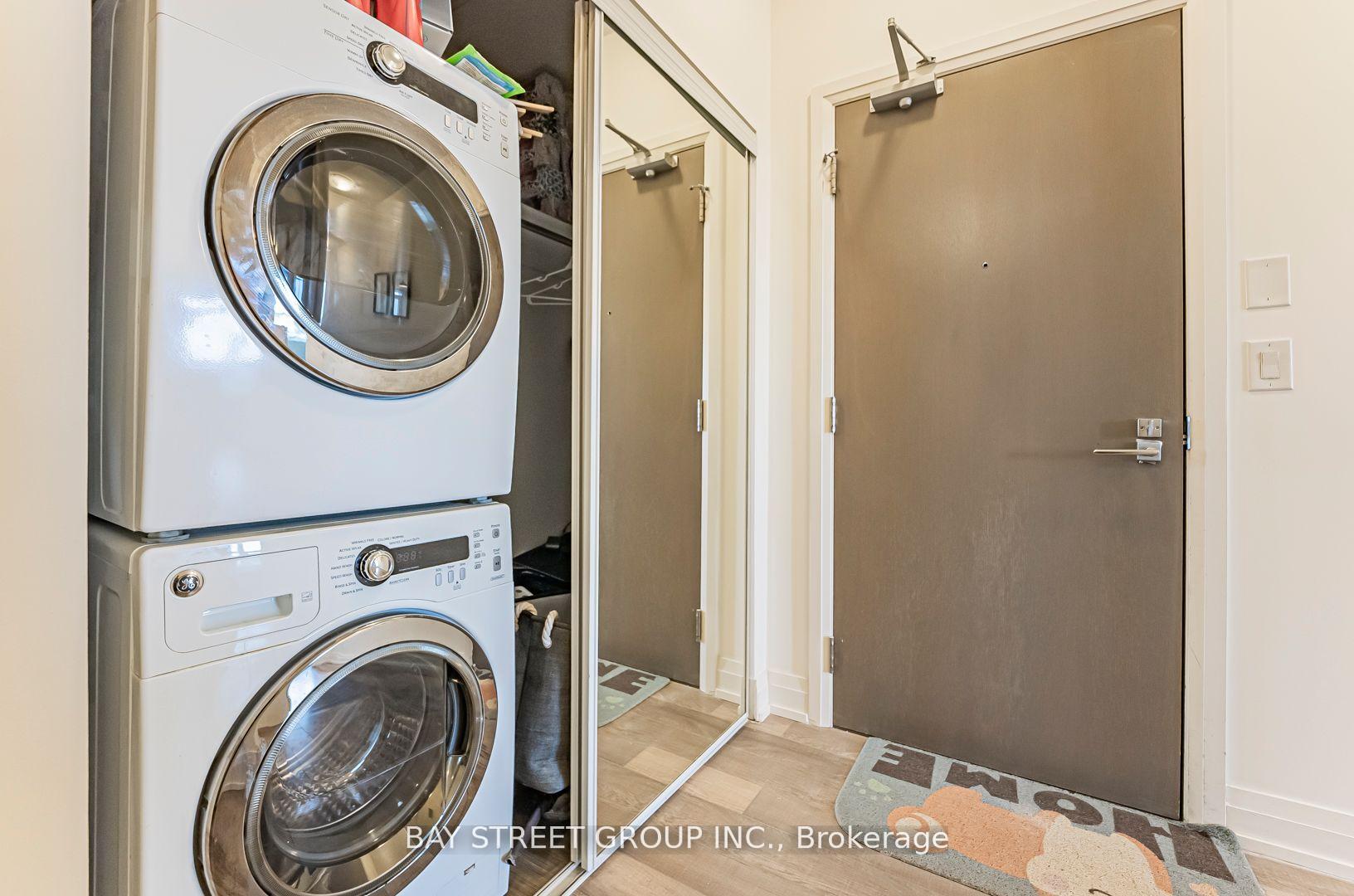 Photo 8 of Unit 718, 7167 Yonge Street, Markham, Thornhill — HOMEH