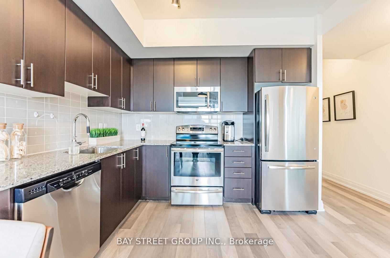 Photo 17 of Unit 718, 7167 Yonge Street, Markham, Thornhill — HOMEH