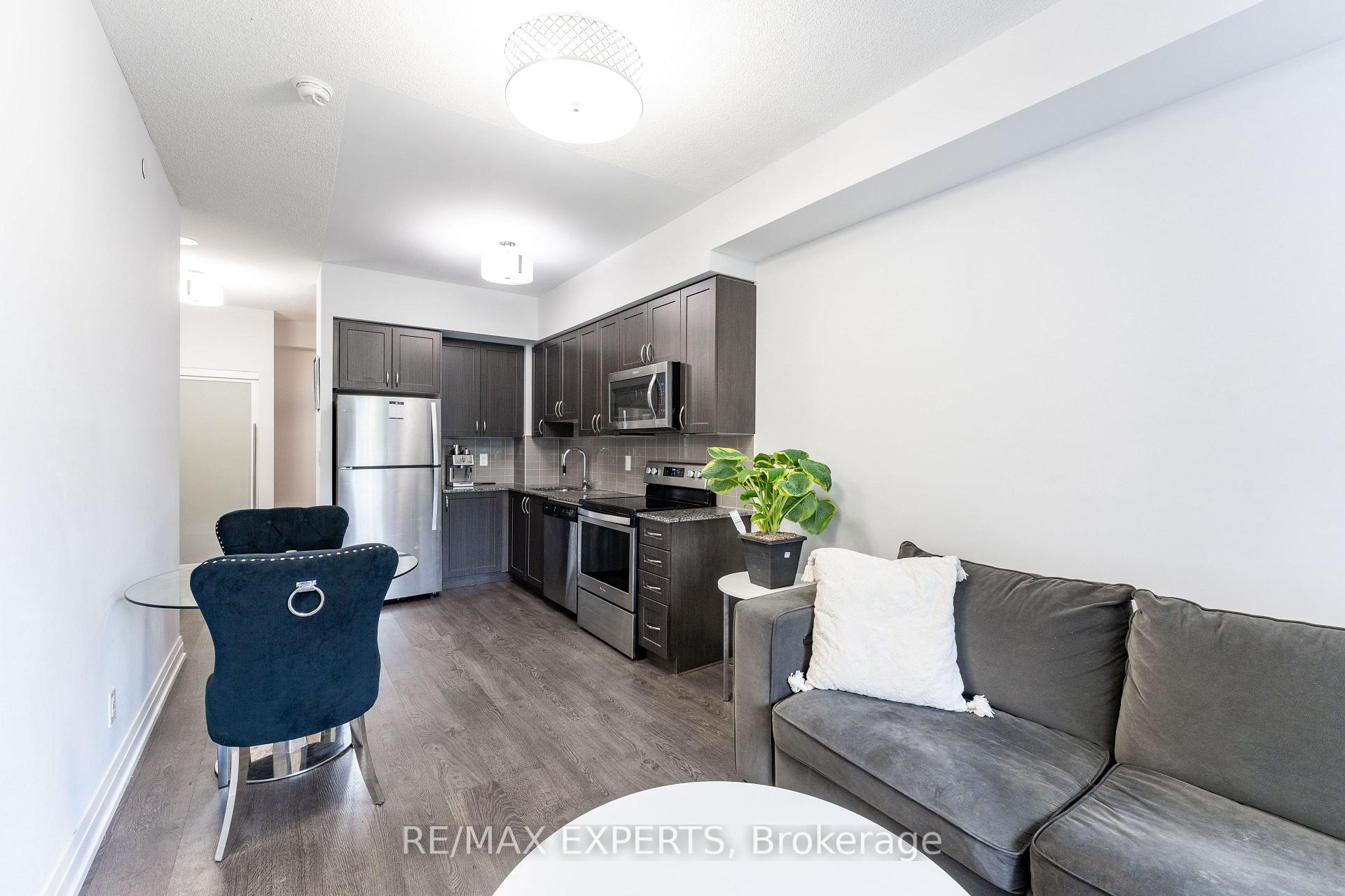 Photo 10 of Unit 401, 3700 Highway 7, Vaughan, Vaughan Corporate Centre — HOMEH