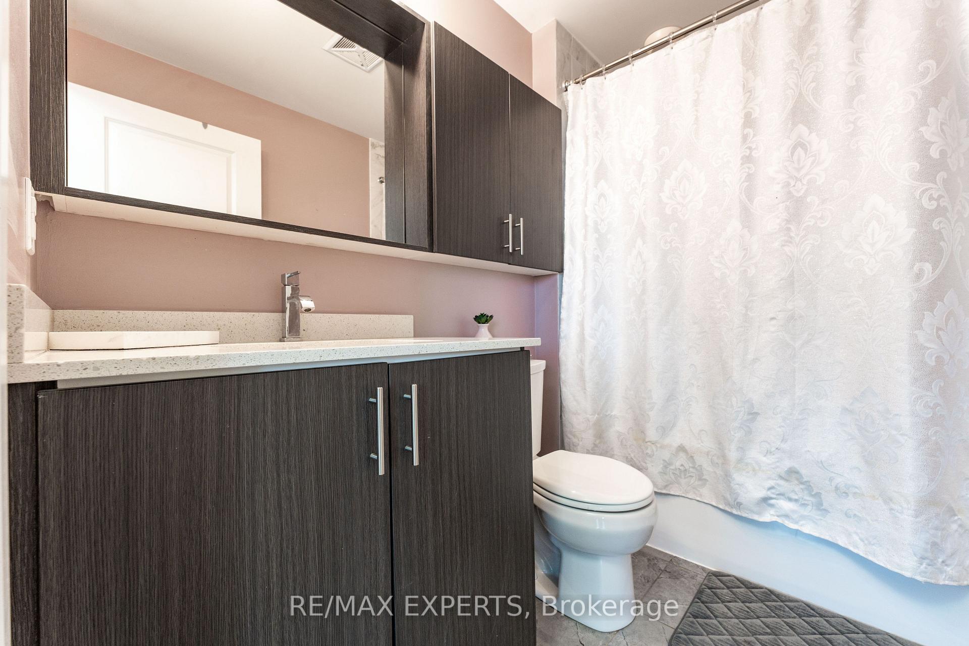 Photo 15 of Unit 401, 3700 Highway 7, Vaughan, Vaughan Corporate Centre — HOMEH