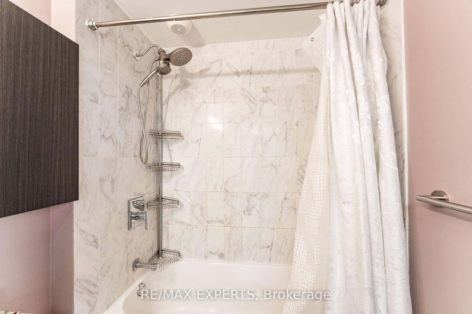 Photo 16 of Unit 401, 3700 Highway 7, Vaughan, Vaughan Corporate Centre — HOMEH