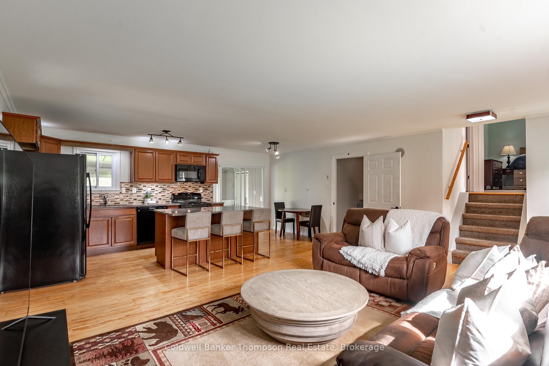 Photo 2 of 1346 Aspdin Road, Huntsville, Stisted — HOMEH