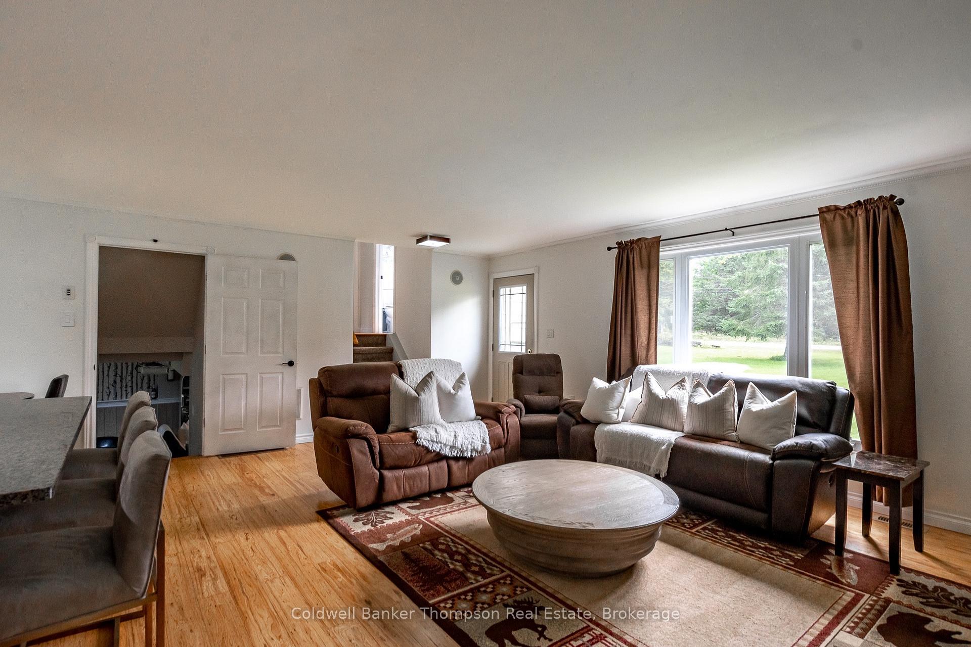 Photo 3 of 1346 Aspdin Road, Huntsville, Stisted — HOMEH