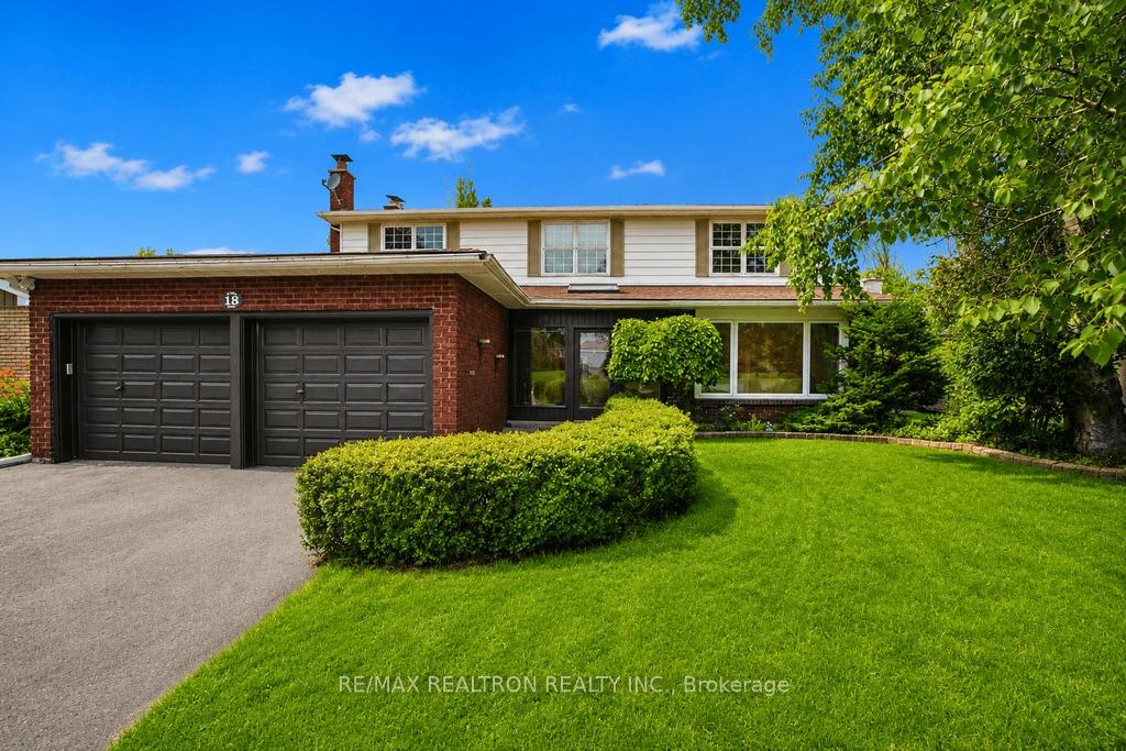 Photo 3 of 18 Debra Crescent, Barrie, Allandale Heights — HOMEH