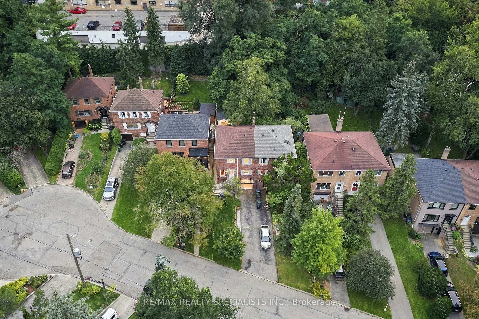 Photo 12 of 67 Twenty Seventh Street, Etobicoke, Long Branch — HOMEH