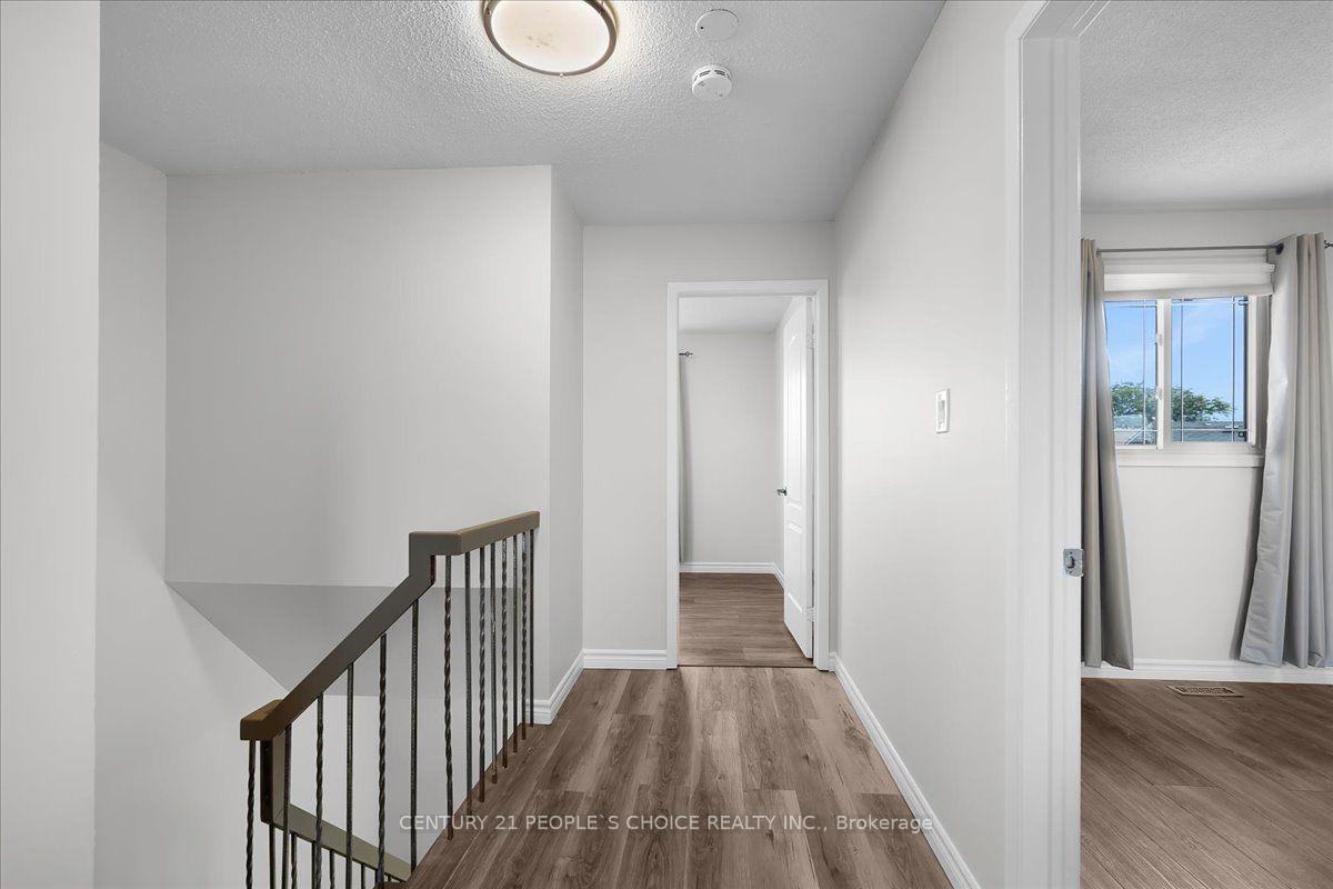 Photo 13 of 28 Beisel Court, Brampton, Heart Lake West — HOMEH