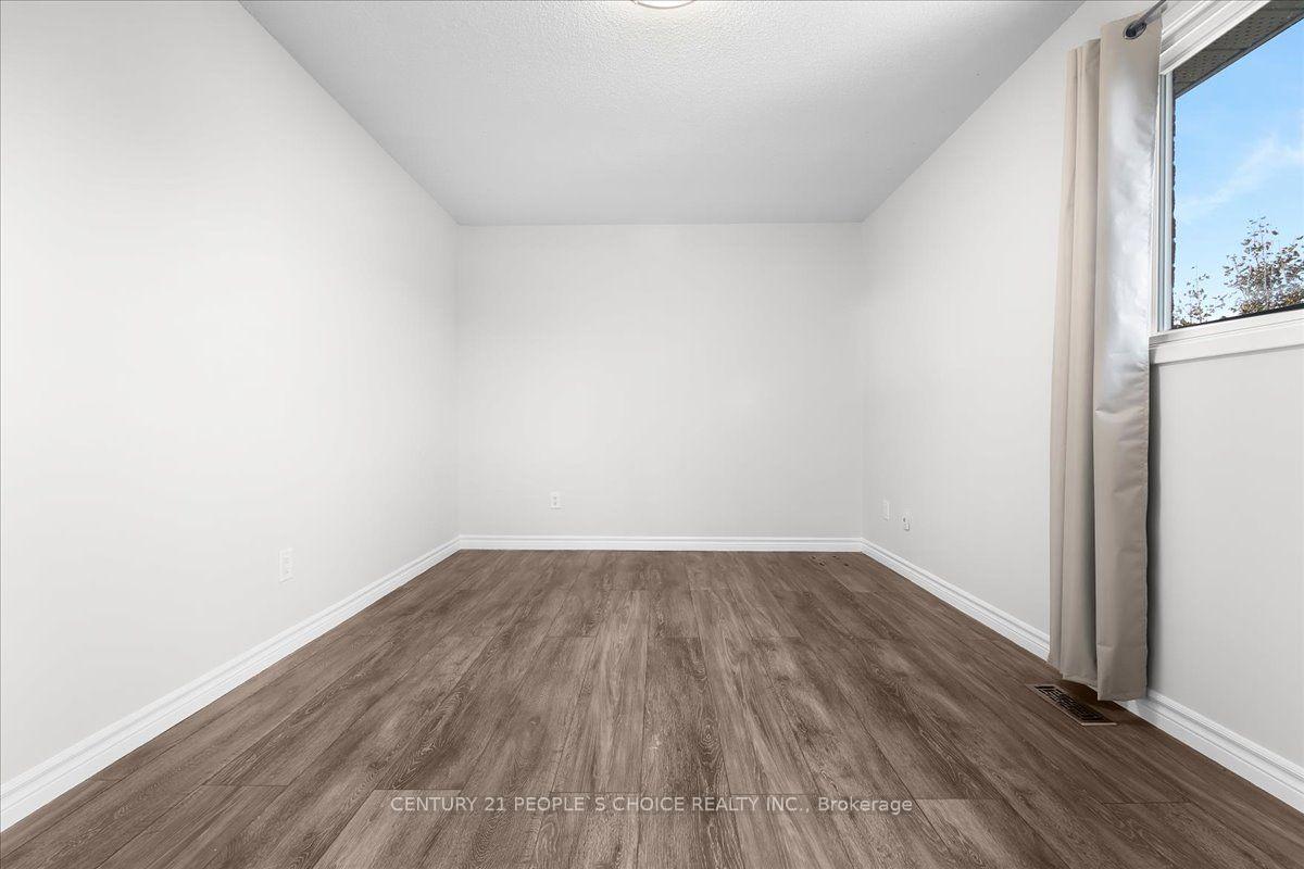 Photo 15 of 28 Beisel Court, Brampton, Heart Lake West — HOMEH