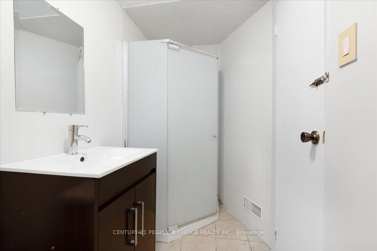 Photo 29 of 28 Beisel Court, Brampton, Heart Lake West — HOMEH