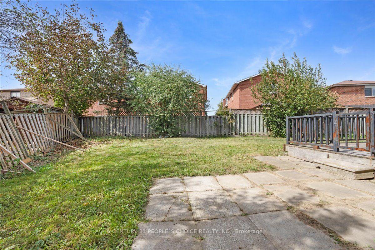 Photo 33 of 28 Beisel Court, Brampton, Heart Lake West — HOMEH
