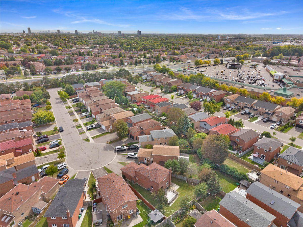 Photo 41 of 28 Beisel Court, Brampton, Heart Lake West — HOMEH