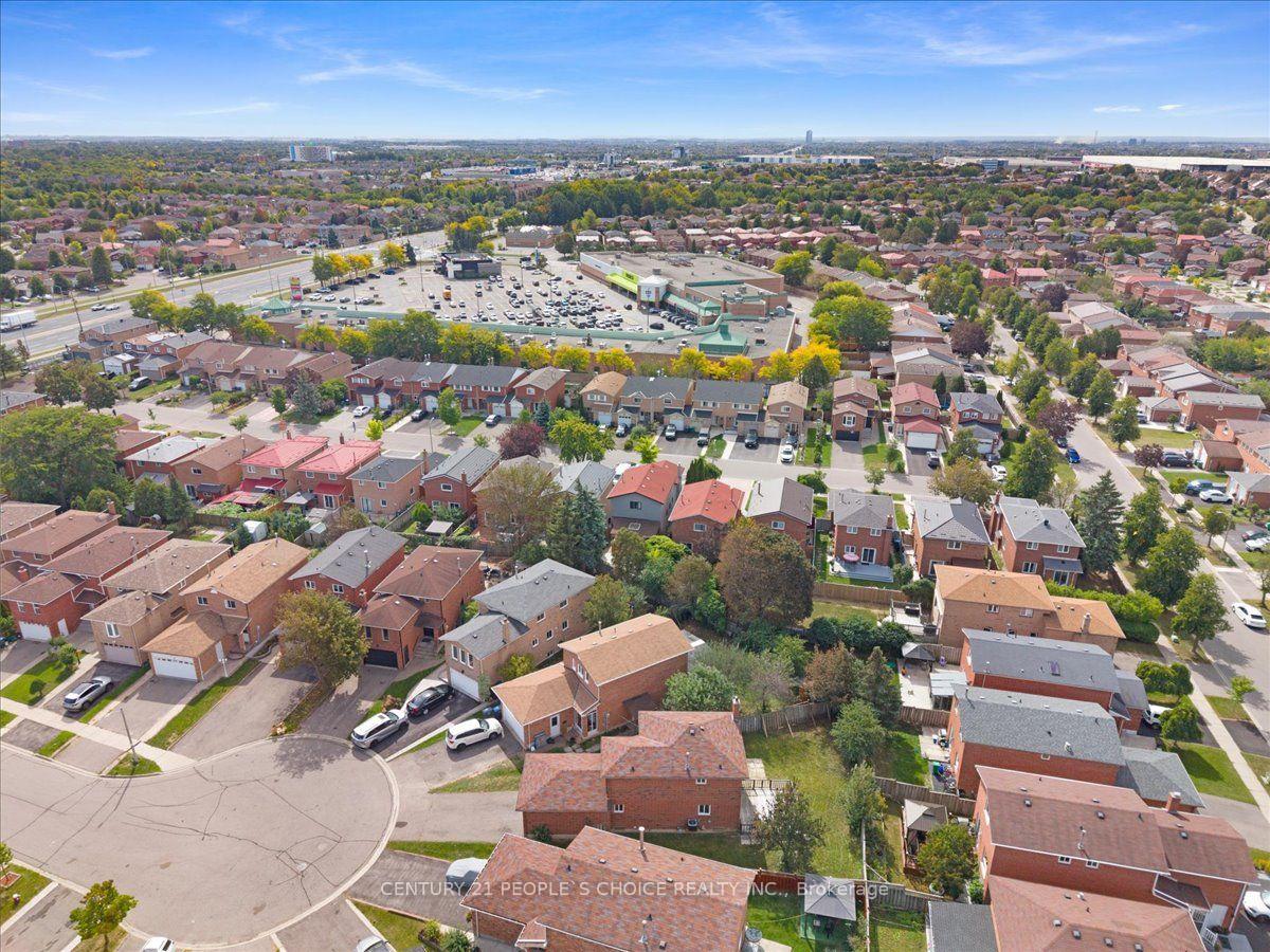 Photo 42 of 28 Beisel Court, Brampton, Heart Lake West — HOMEH