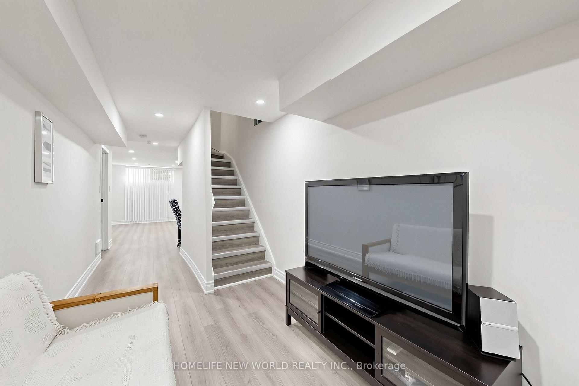 Photo 38 of Unit 49, 100 Bridletowne Circle, Scarborough, L'Amoreaux — HOMEH