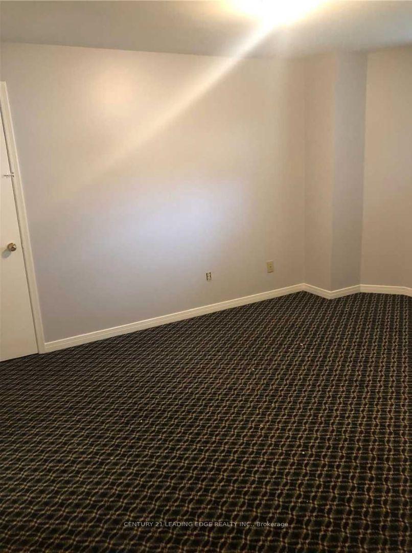 Photo 5 of Unit Bsmt 2, 527 Glengarry Avenue, Toronto, Bedford Park-Nortown — HOMEH