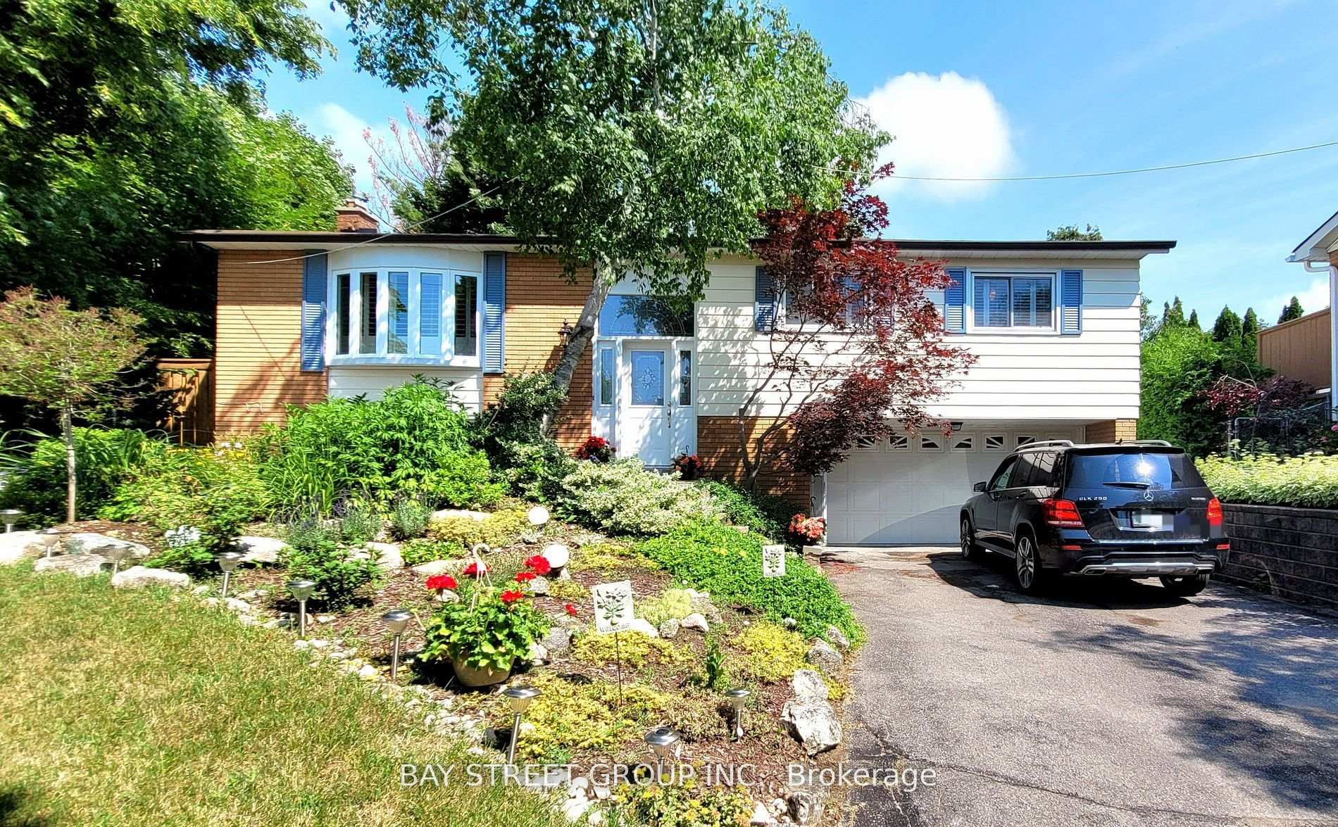 Photo 1 of Unit Lower, 37 Sir Bodwin Place, Markham, Markham Village — HOMEH