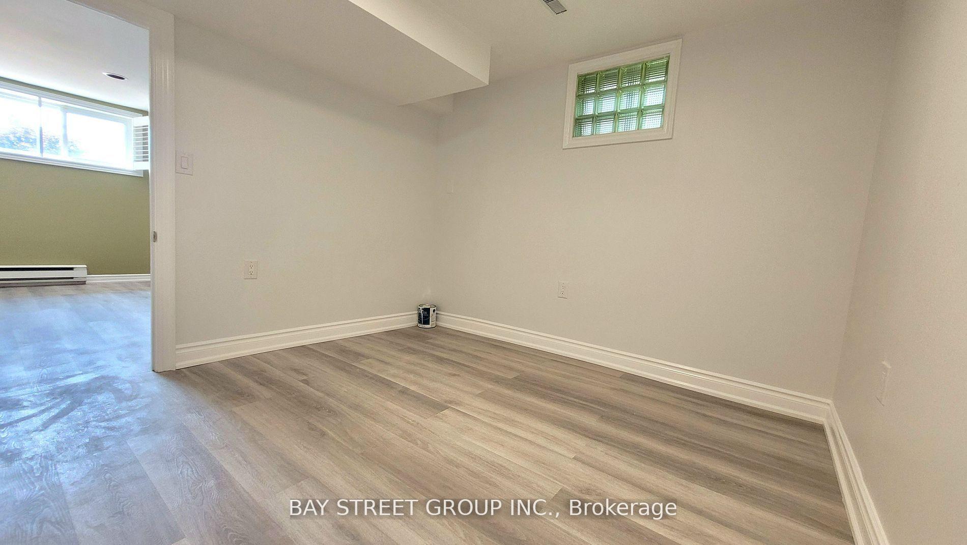 Photo 3 of Unit Lower, 37 Sir Bodwin Place, Markham, Markham Village — HOMEH
