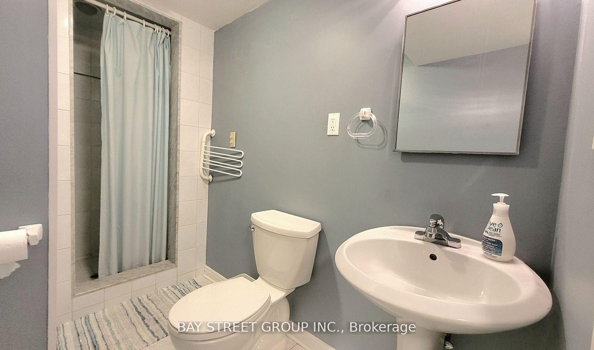 Photo 10 of Unit Lower, 37 Sir Bodwin Place, Markham, Markham Village — HOMEH