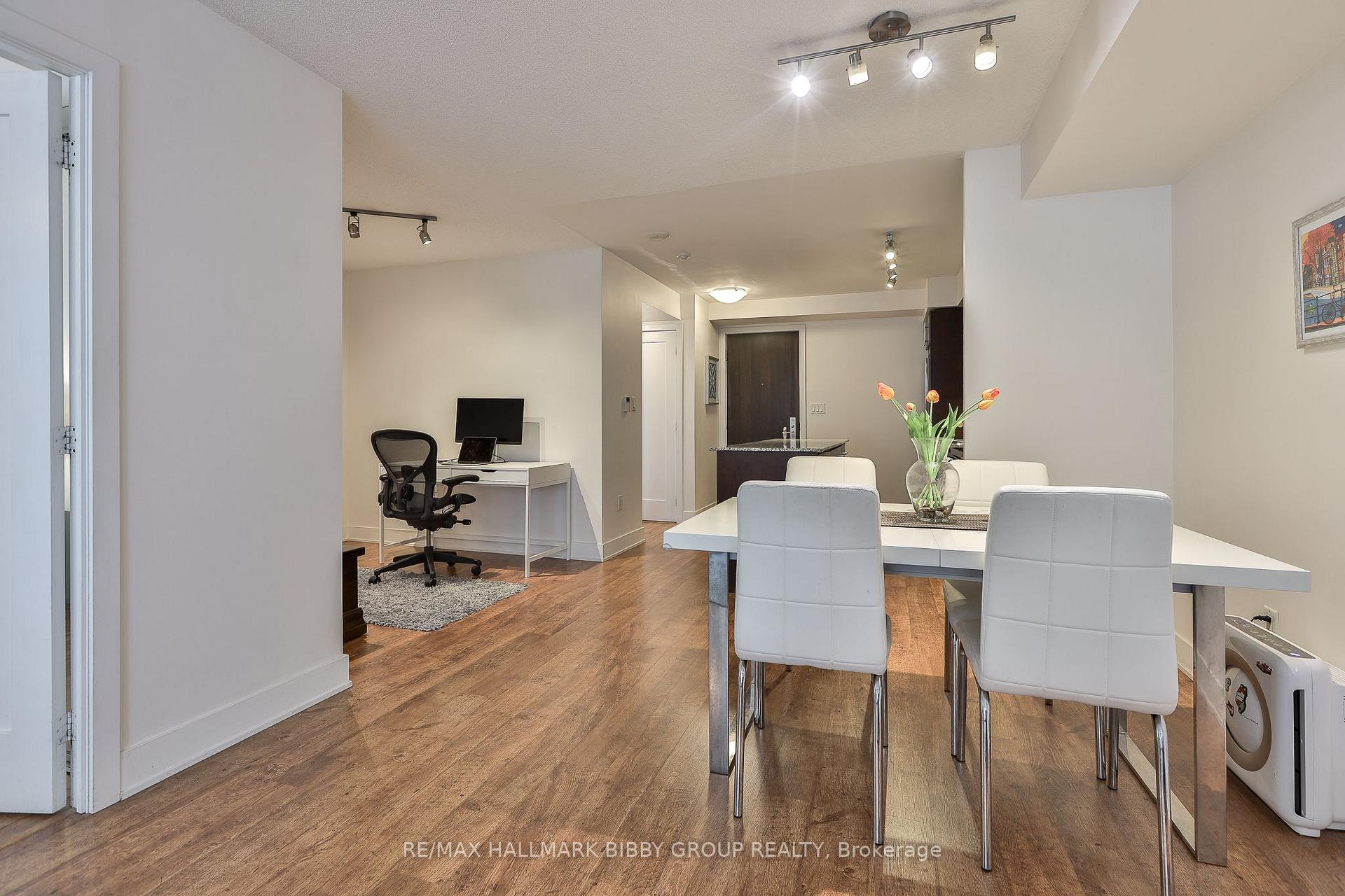 Photo 8 of Unit 309, 20 Blue Jays Way, Toronto, Waterfront Communities — HOMEH