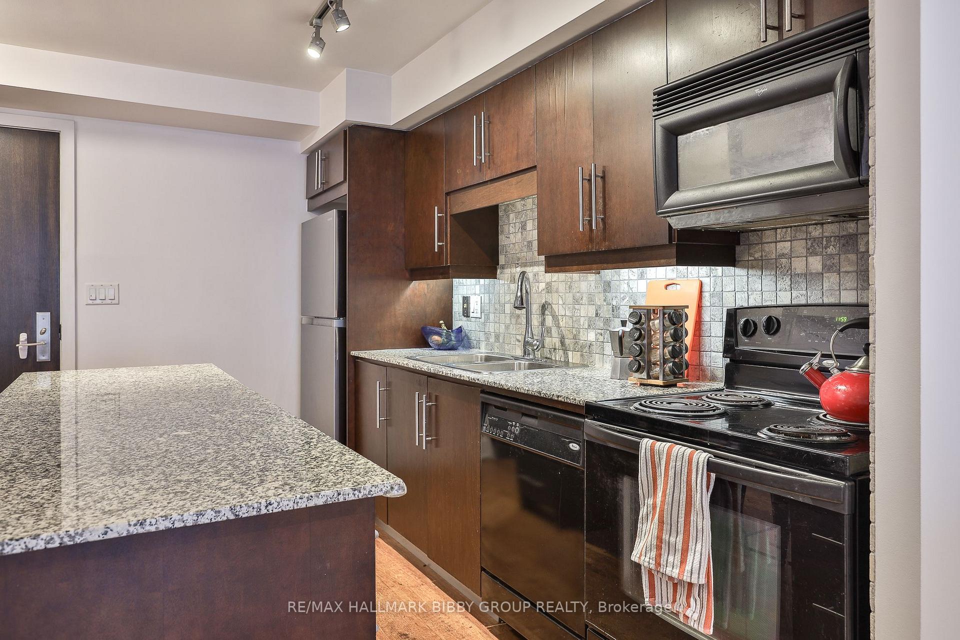 Photo 15 of Unit 309, 20 Blue Jays Way, Toronto, Waterfront Communities — HOMEH