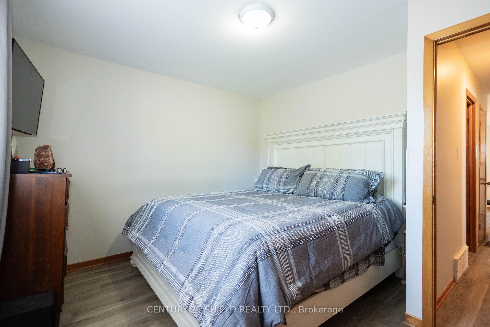 Photo 15 of 1107 Grand Avenue, Cornwall, Cornwall — HOMEH
