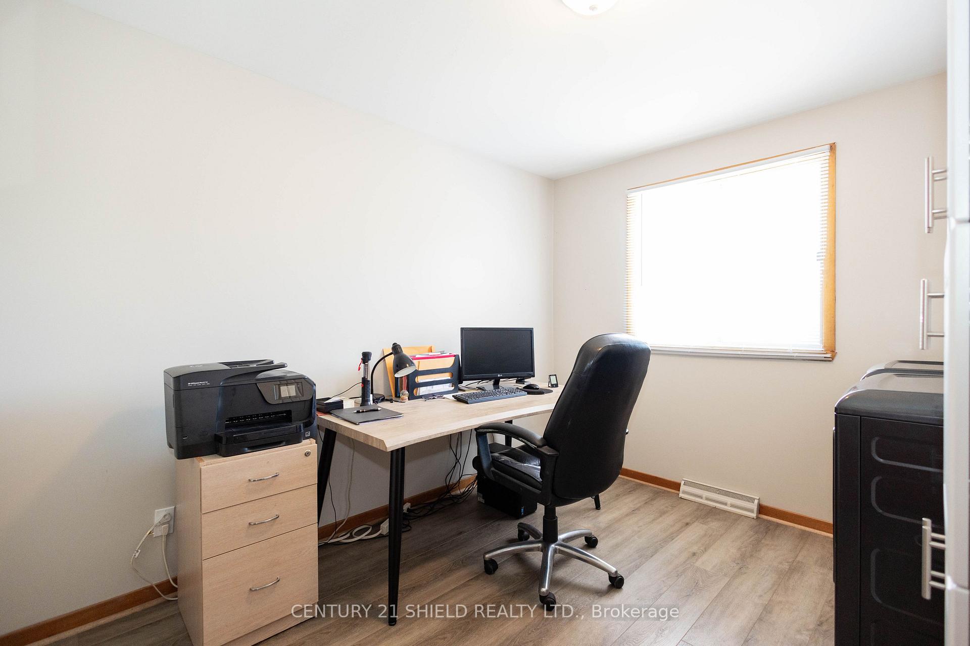 Photo 18 of 1107 Grand Avenue, Cornwall, Cornwall — HOMEH