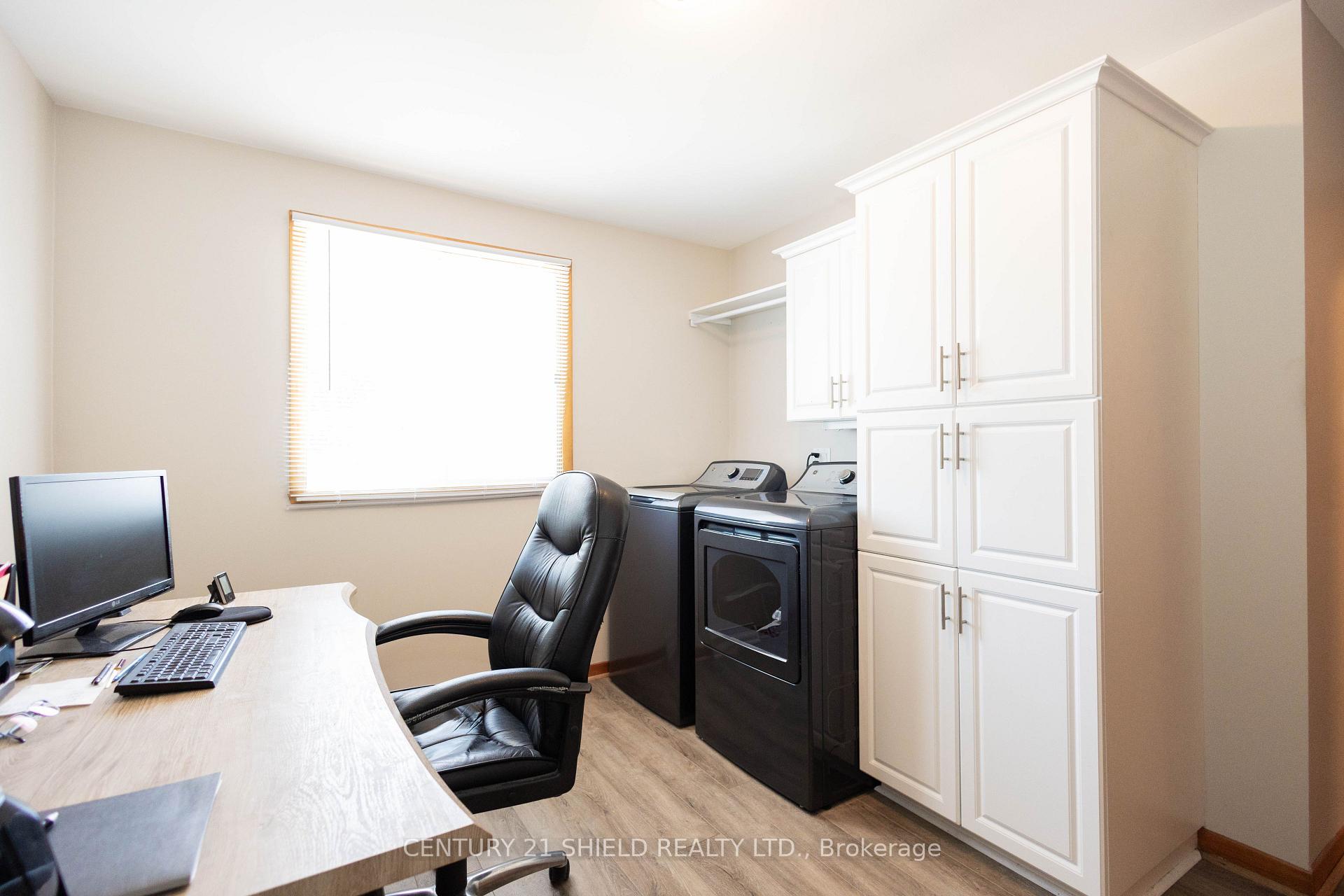 Photo 19 of 1107 Grand Avenue, Cornwall, Cornwall — HOMEH