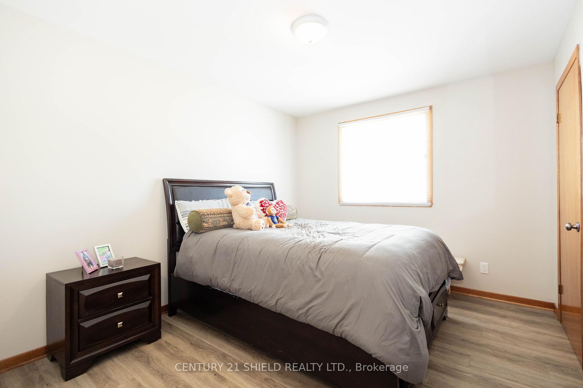 Photo 21 of 1107 Grand Avenue, Cornwall, Cornwall — HOMEH