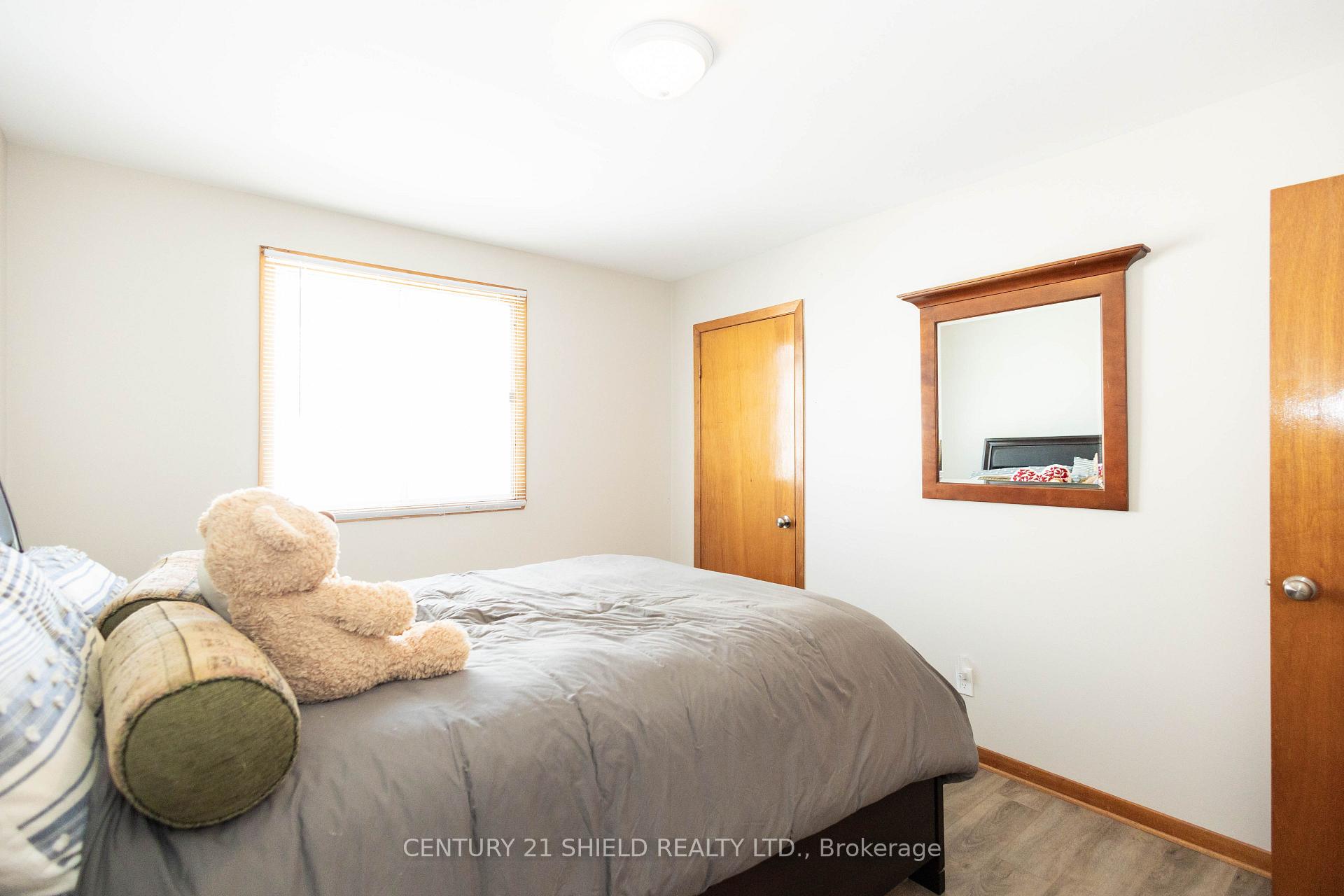 Photo 23 of 1107 Grand Avenue, Cornwall, Cornwall — HOMEH