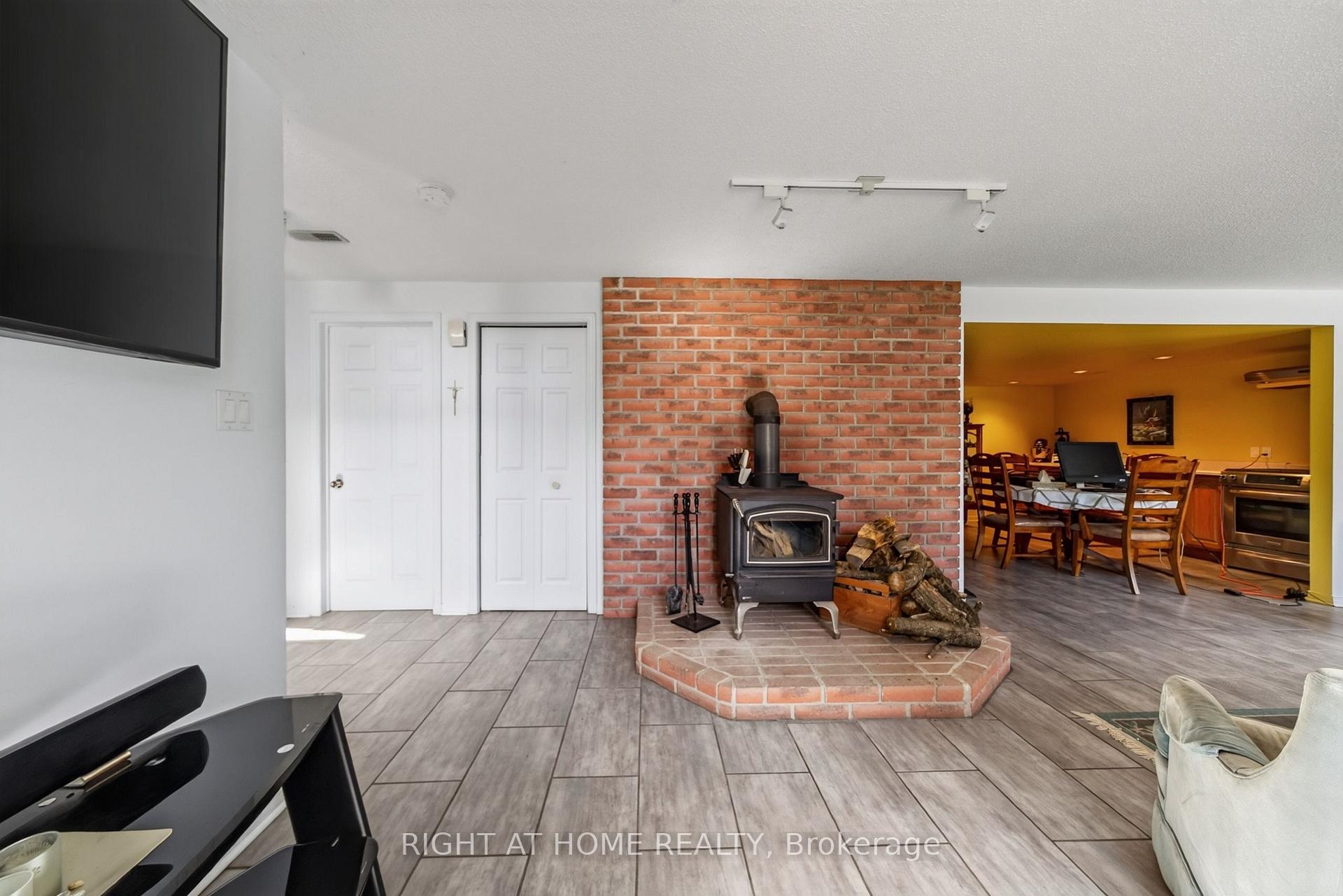 Photo 24 of 156 Cooper Road, Madoc — HOMEH