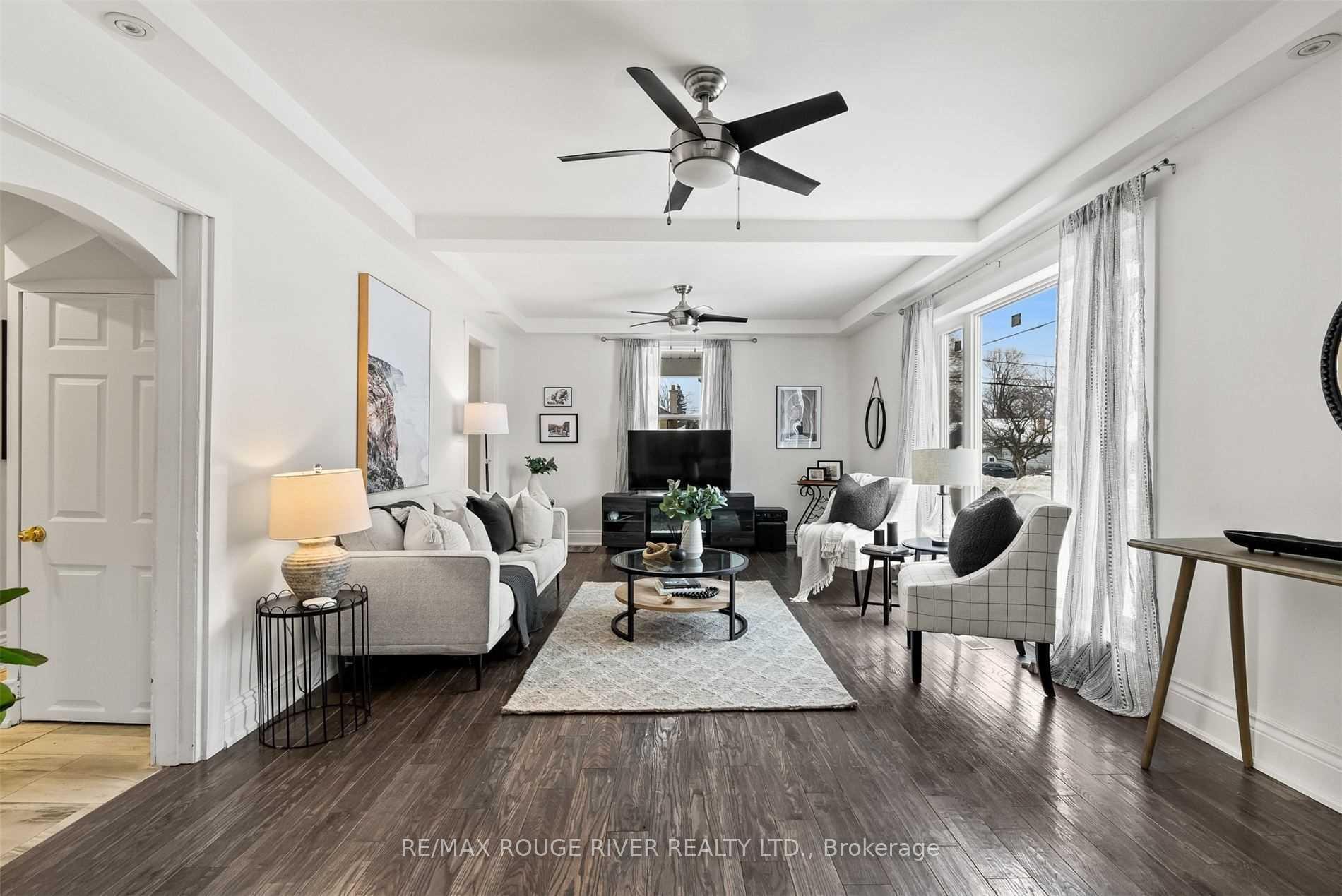 Photo 24 of Unit Upper, 131 John Street E, Whitby, Downtown Whitby — HOMEH