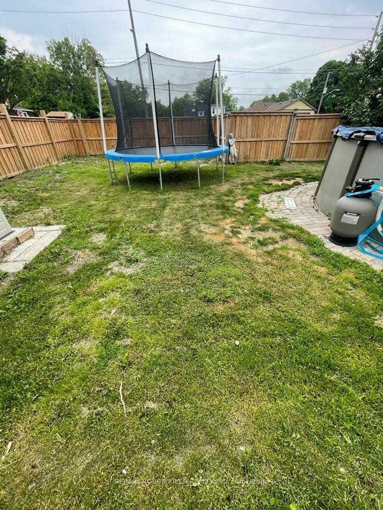Photo 28 of Unit Upper, 131 John Street E, Whitby, Downtown Whitby — HOMEH