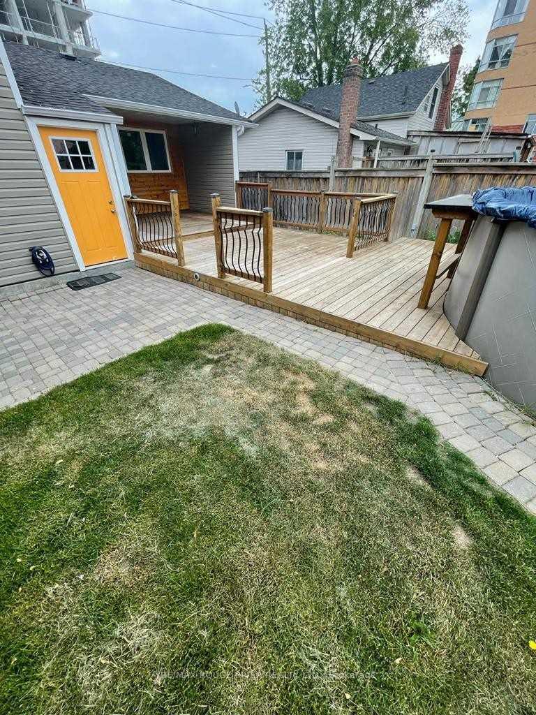Photo 29 of Unit Upper, 131 John Street E, Whitby, Downtown Whitby — HOMEH