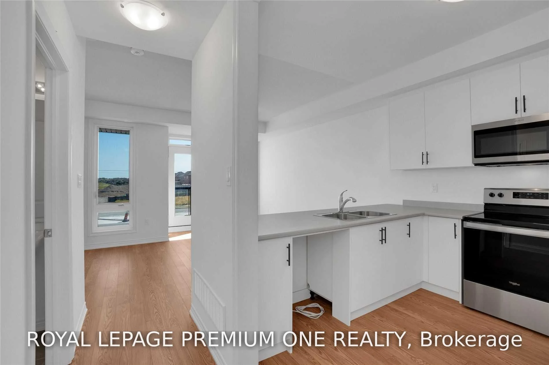 Photo 5 of Unit 3, 9480 The Gore Road, Brampton, Bram East — HOMEH