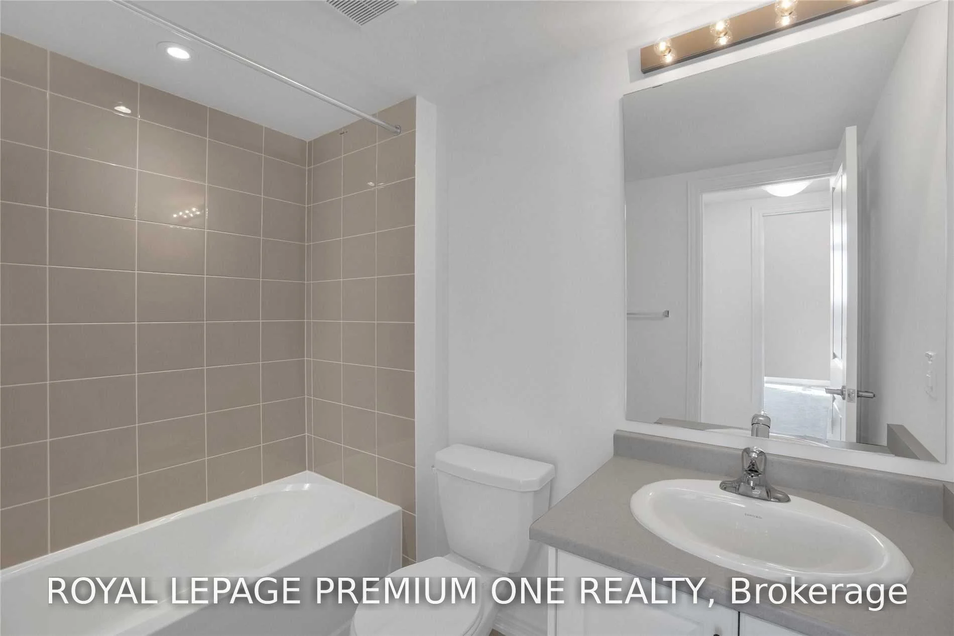 Photo 20 of Unit 3, 9480 The Gore Road, Brampton, Bram East — HOMEH