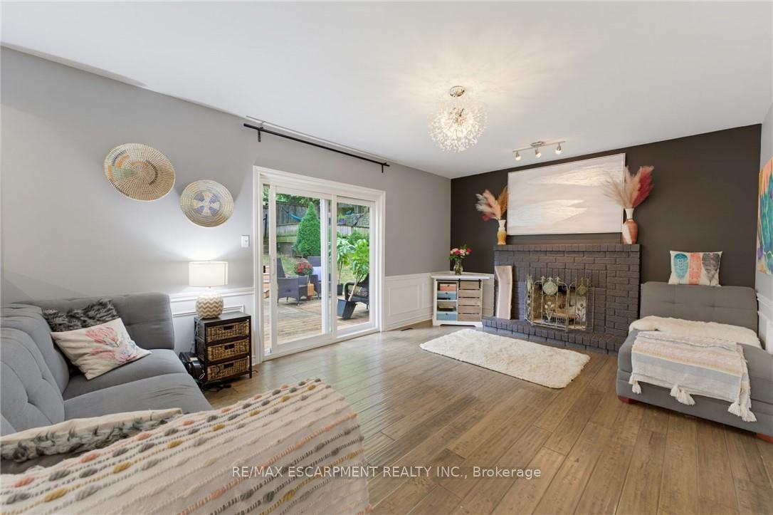 Photo 15 of 28 Seymour Drive, Hamilton, Ancaster — HOMEH