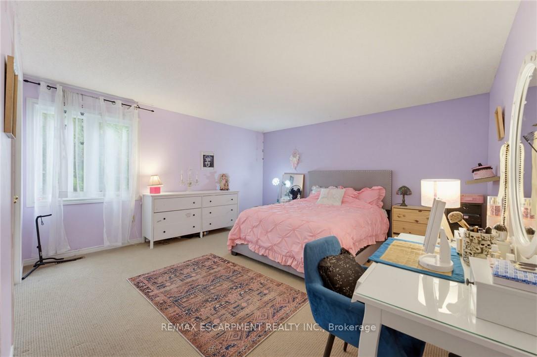 Photo 30 of 28 Seymour Drive, Hamilton, Ancaster — HOMEH