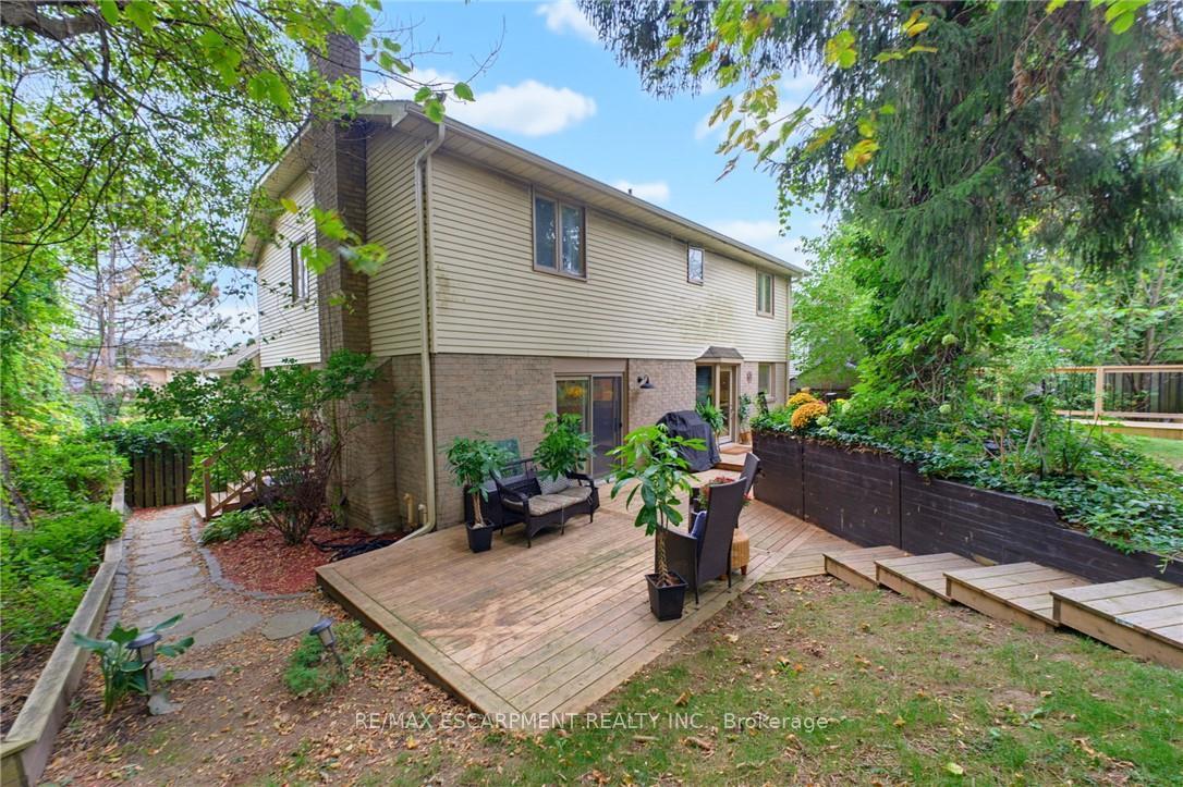 Photo 37 of 28 Seymour Drive, Hamilton, Ancaster — HOMEH