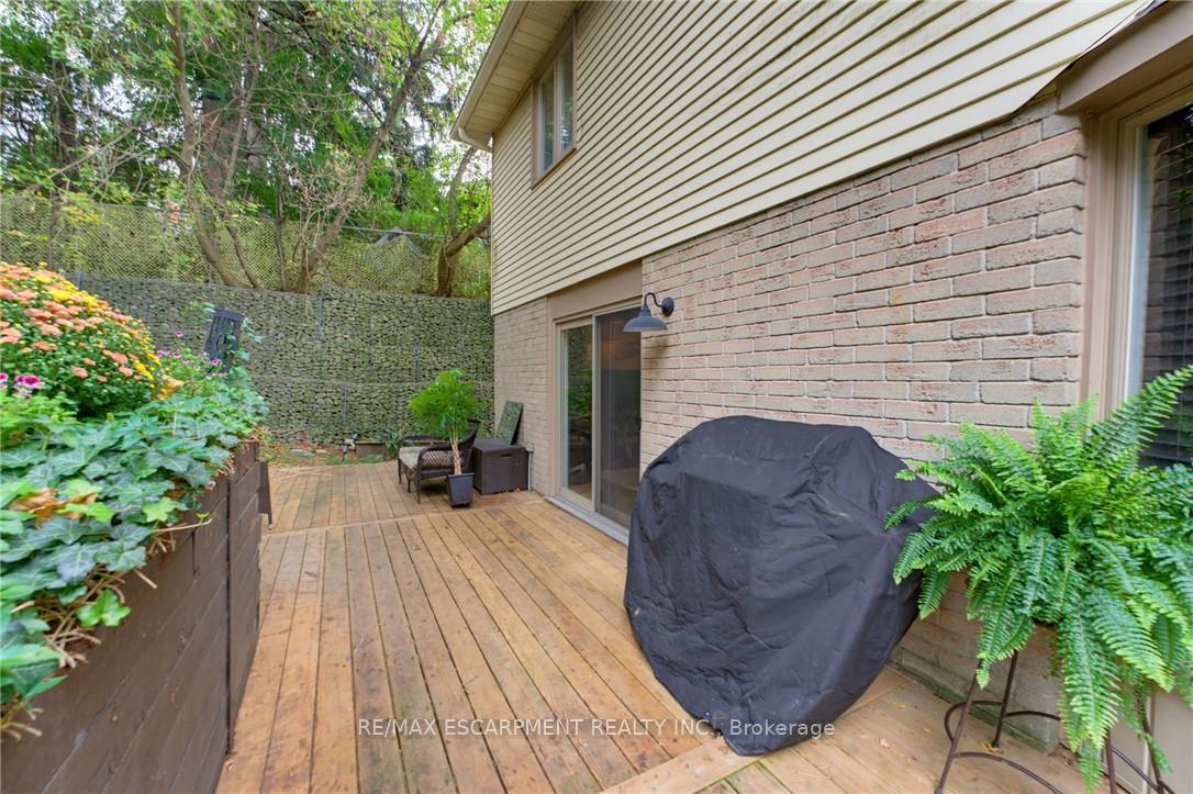 Photo 41 of 28 Seymour Drive, Hamilton, Ancaster — HOMEH