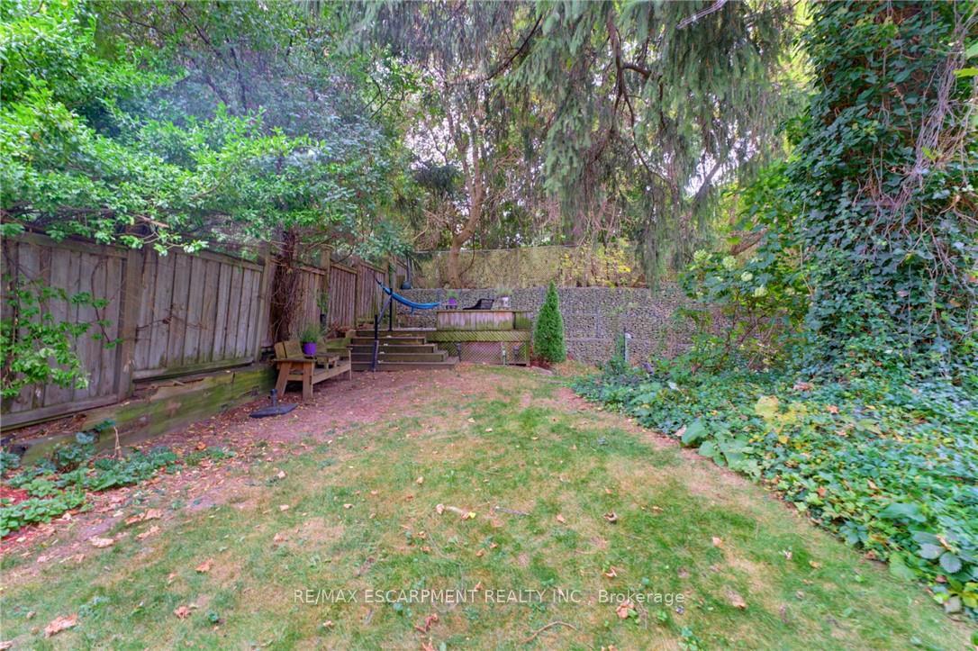 Photo 48 of 28 Seymour Drive, Hamilton, Ancaster — HOMEH