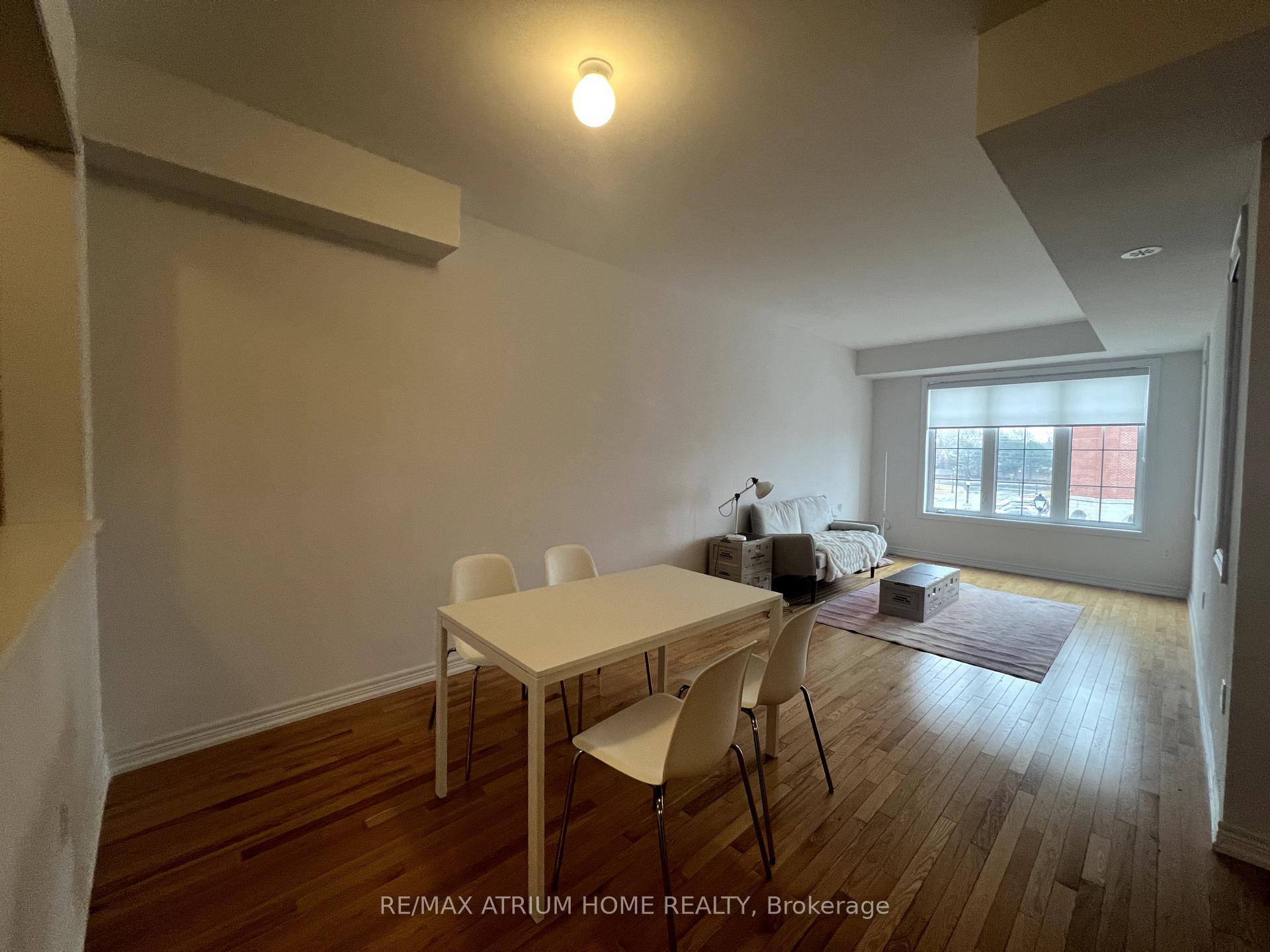Photo 2 of 31 Jaffna Lane, Markham, Berczy — HOMEH