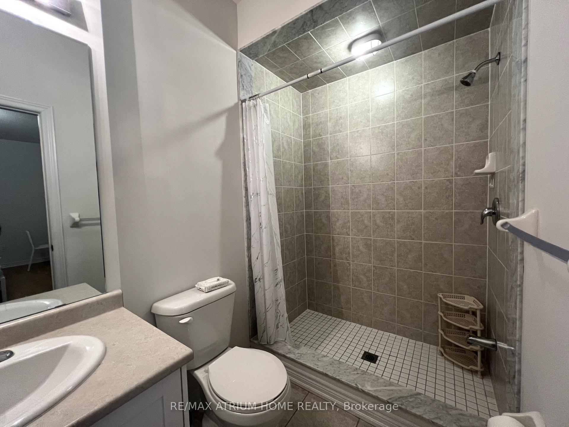 Photo 13 of 31 Jaffna Lane, Markham, Berczy — HOMEH