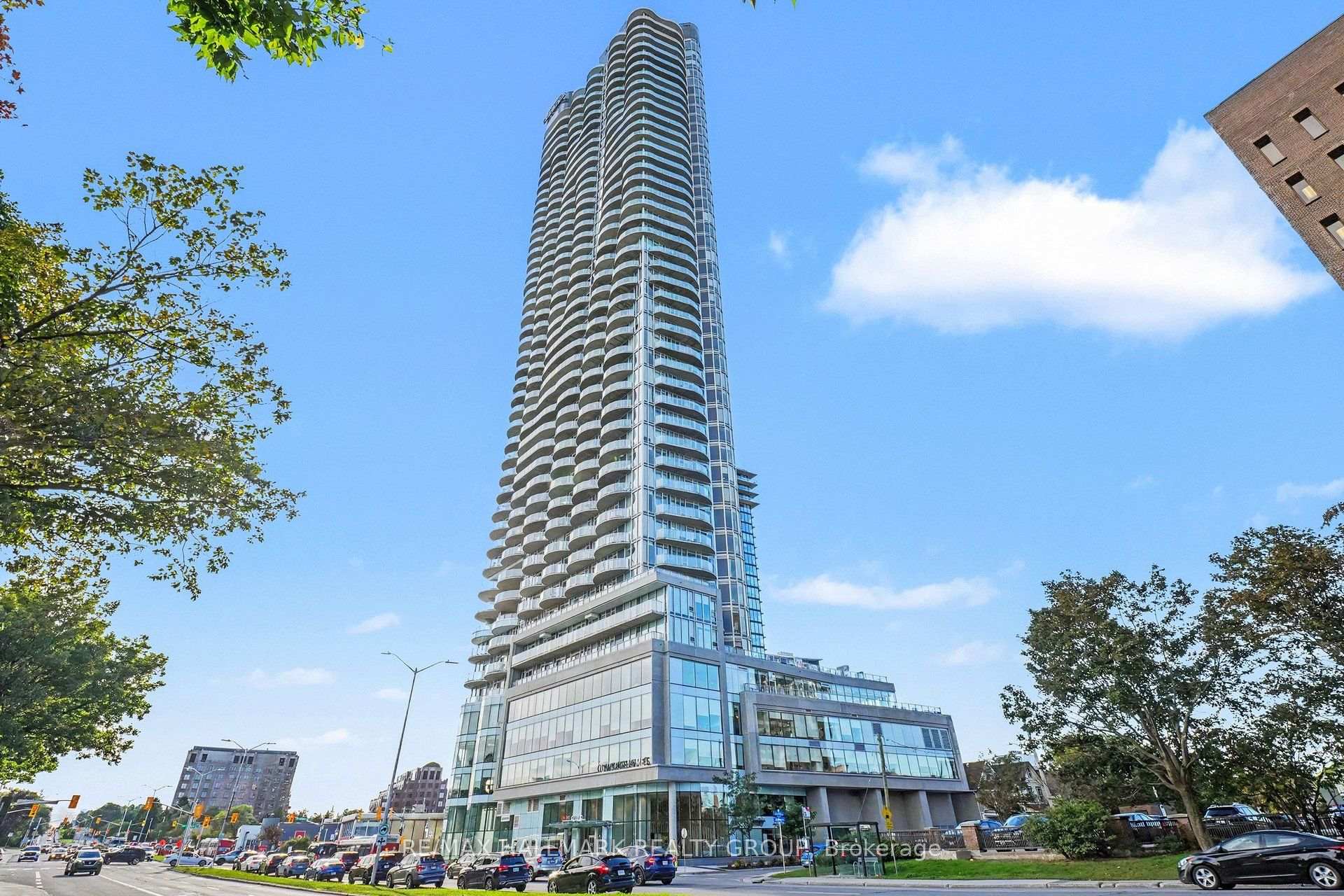 Photo of Unit 2807, 805 Carling Avenue