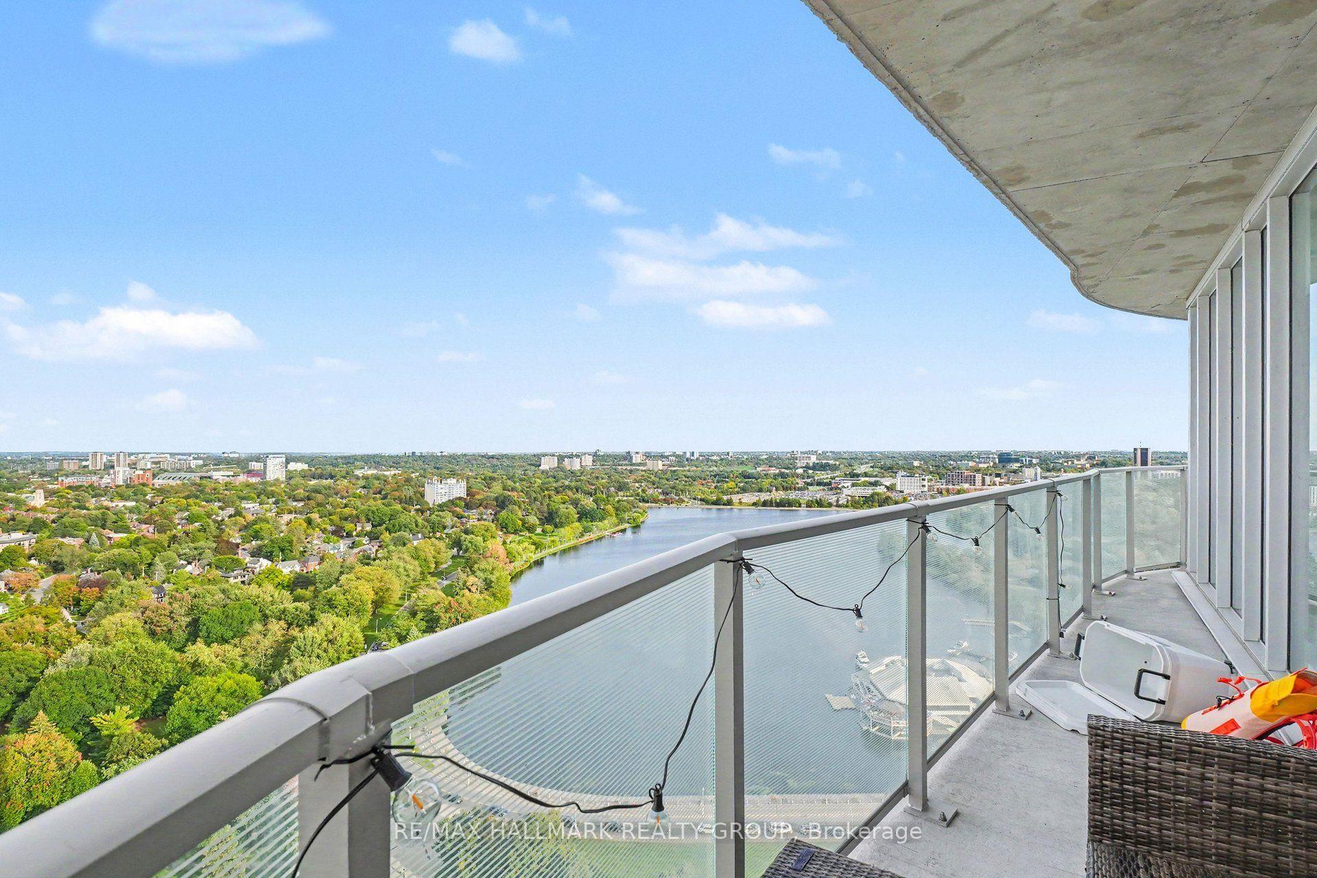Photo 8 of Unit 2807, 805 Carling Avenue, Ottawa, West Centre Town — HOMEH